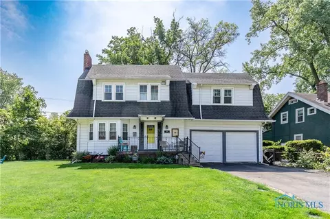 1607 Watova Rd, Toledo, OH 43614