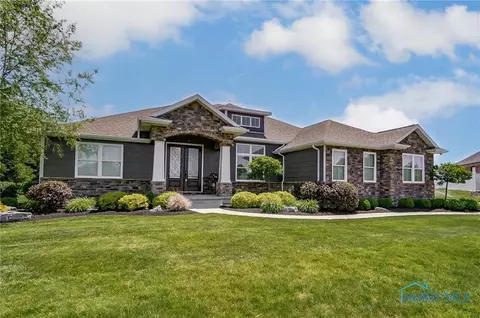 6630 Still Waters Dr, Findlay, OH 45840