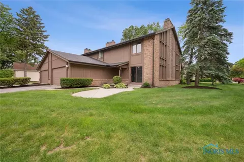 6741 5th Ave, Sylvania, OH 43560