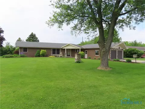 101 Franklin Dr, Bryan, OH 43506