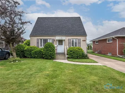 2638 102nd St, Toledo, OH 43611