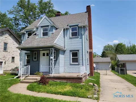 3844 Torrance Dr, Toledo, OH 43612