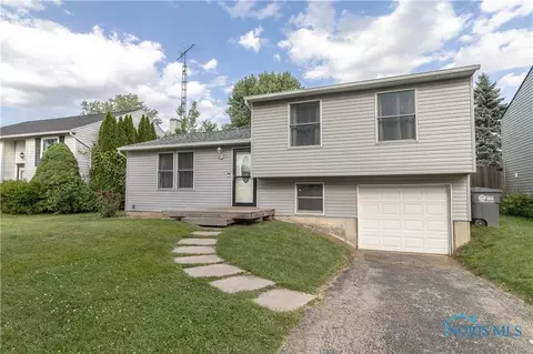 5504 Thornbrook Trl, Toledo, OH 43611