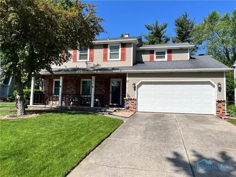 5903 Colonial Ct, Sylvania, OH 43560