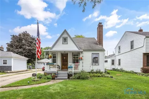 3319 Mapleway Dr, Toledo, OH 43614