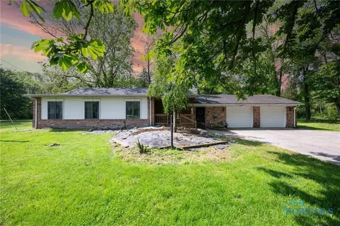 7461 Hill Ave, Holland, OH 43528