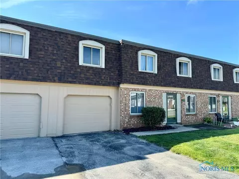 400 Greenler Rd #1504, Defiance, OH 43512