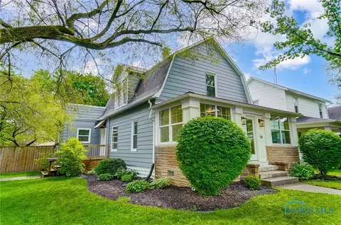 138 N Second St, Waterville, OH 43566