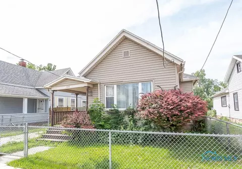 725 Redwood Ave, Toledo, OH 43609