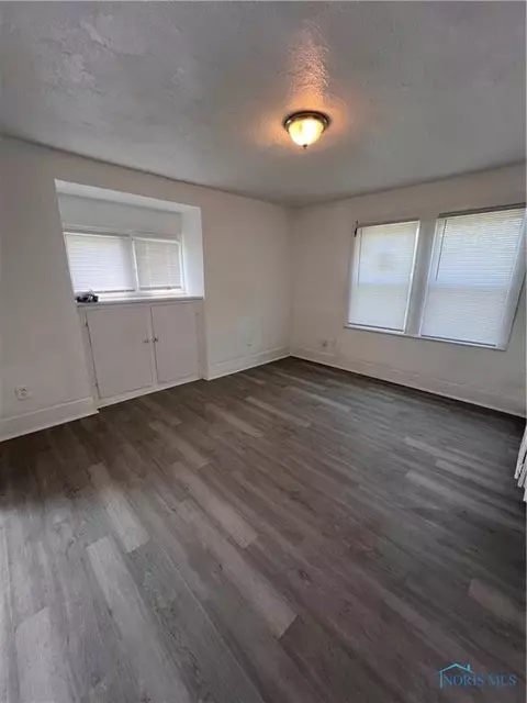 735 Maywood Ave, Toledo, OH 43608 photo 3