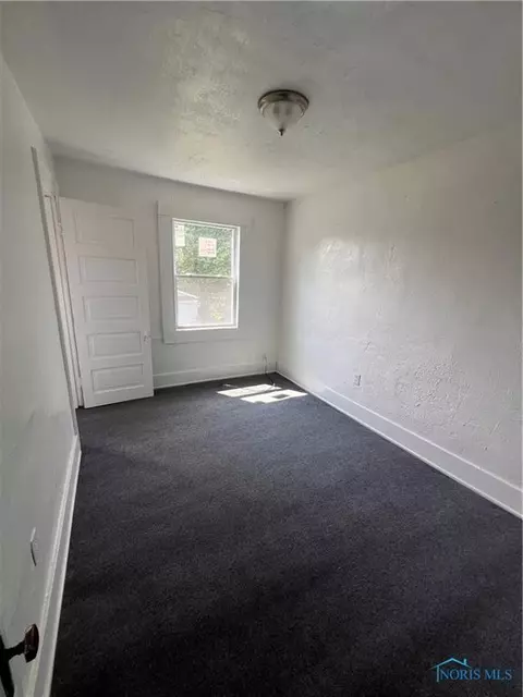 735 Maywood Ave, Toledo, OH 43608 photo 8