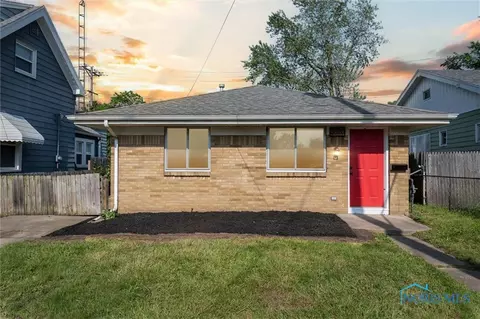 5520 299th St, Toledo, OH 43611
