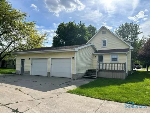 327 S Main, West Unity, OH 43570 photo 3