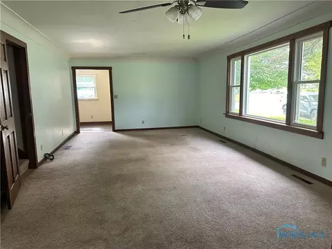 327 S Main, West Unity, OH 43570 photo 6