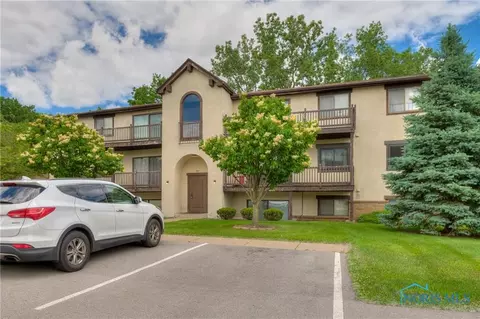 1658 Brownstone Blvd #114, Toledo, OH 43614