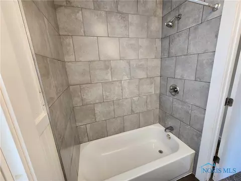 701 Marmion Ave, Toledo, OH 43607 photo 11