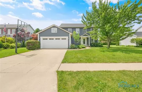 1507 Cardinal Rd, Bowling Green, OH 43402