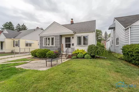 2834 Wyndale Rd, Toledo, OH 43613