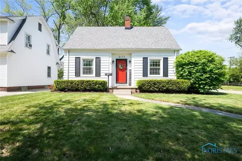 3177 Drummond Rd, Toledo, OH 43606