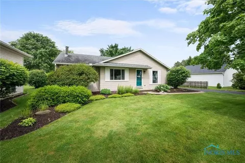 413 N Findlay Rd, Haskins, OH 43525