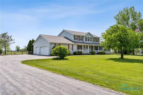 19400 Hull Prairie Rd, Bowling Green, OH 43402