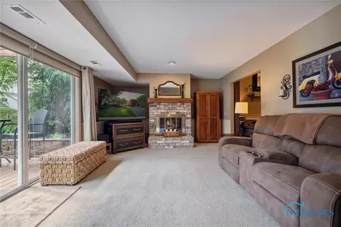 1708 Christopher Ln, Maumee, OH 43537 photo 13