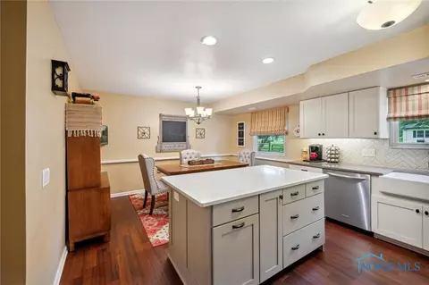 1708 Christopher Ln, Maumee, OH 43537 photo 16