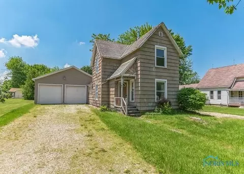 307 N Center St, Wayne, OH 43466