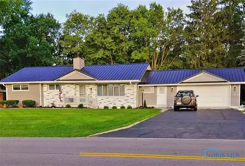 1116 Town Line Rd, Bryan, OH 43506