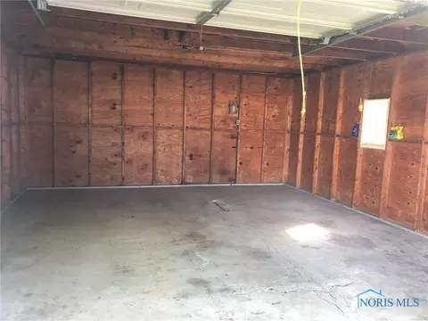 521 Elm St, Deshler, OH 43516 photo 33