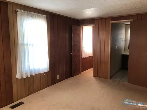 521 Elm St, Deshler, OH 43516 photo 25