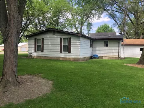 521 Elm St, Deshler, OH 43516 photo 3