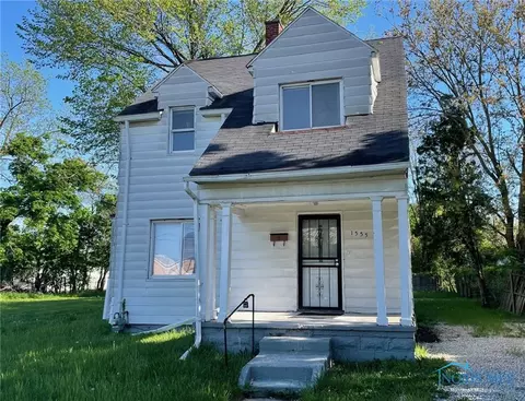 1555 Ridgewood Ave, Toledo, OH 43608