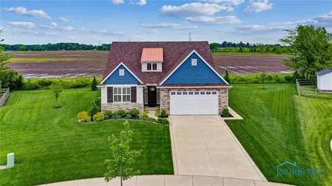 10607 Saron Ln, Whitehouse, OH 43571