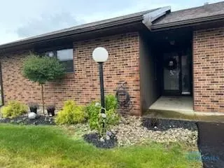 1800 Hillstone Dr, Findlay, OH 45840