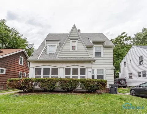 1332 Craigwood Rd, Toledo, OH 43612