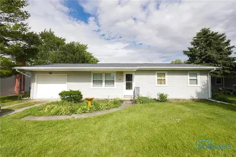 524 Eastview Dr, North Baltimore, OH 45872