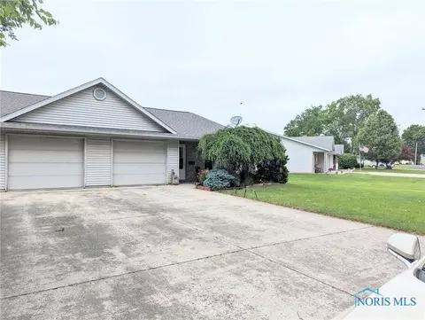 322 Dixon Ave, Hicksville, OH 43526