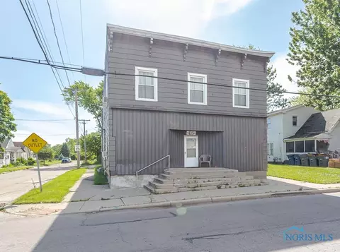 1701 Tracy St, Toledo, OH 43605