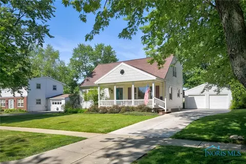 2630 Hollybrook Dr, Findlay, OH 45840