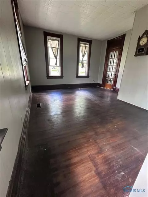 209 E Franklin St, Wharton, OH 43359 photo 5