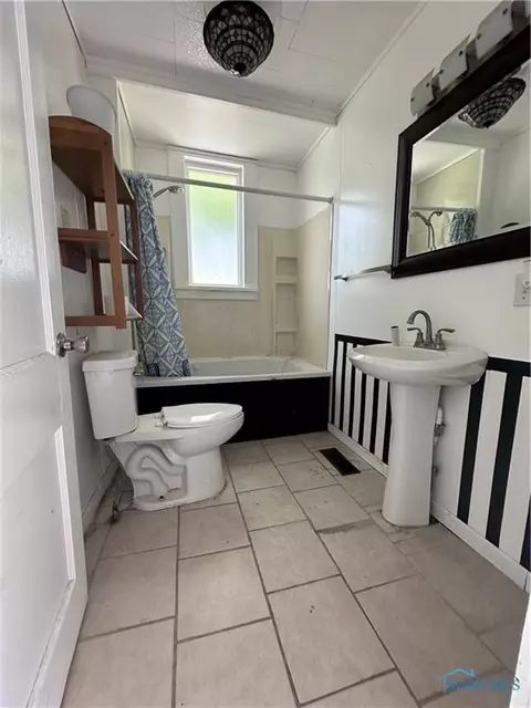 209 E Franklin St, Wharton, OH 43359 photo 19