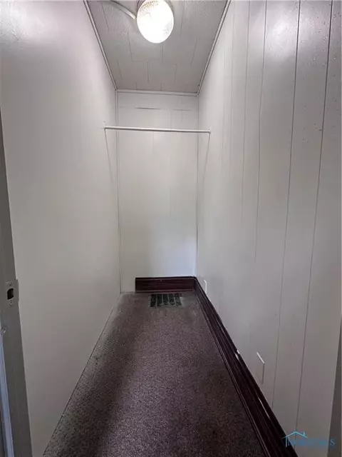209 E Franklin St, Wharton, OH 43359 photo 6