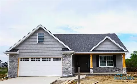 7822 Silverado Dr, Monclova, OH 43542