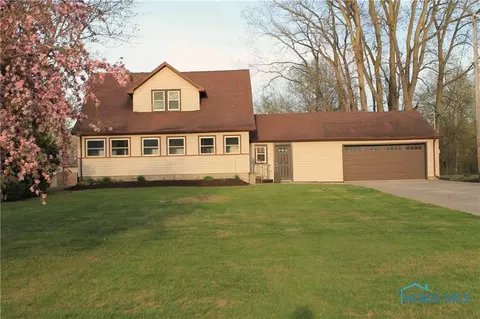 902 Centennial Rd, Toledo, OH 43617