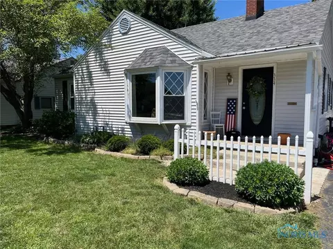 334 7th St, Findlay, OH 45840