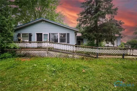 29421 Oregon Rd, Perrysburg, OH 43551
