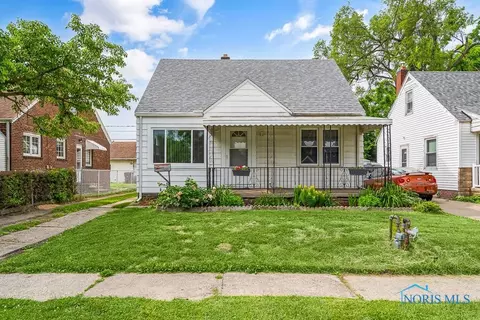 2140 Ottawa River Rd, Toledo, OH 43611