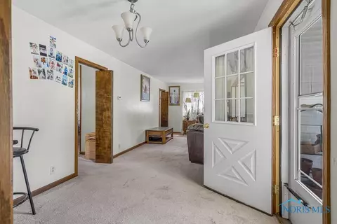322 Lightner St, Bradner, OH 43406 photo 4