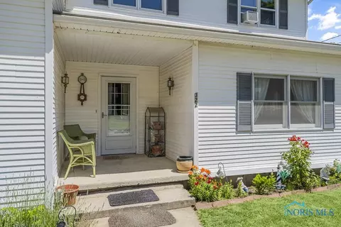 322 Lightner St, Bradner, OH 43406 photo 3